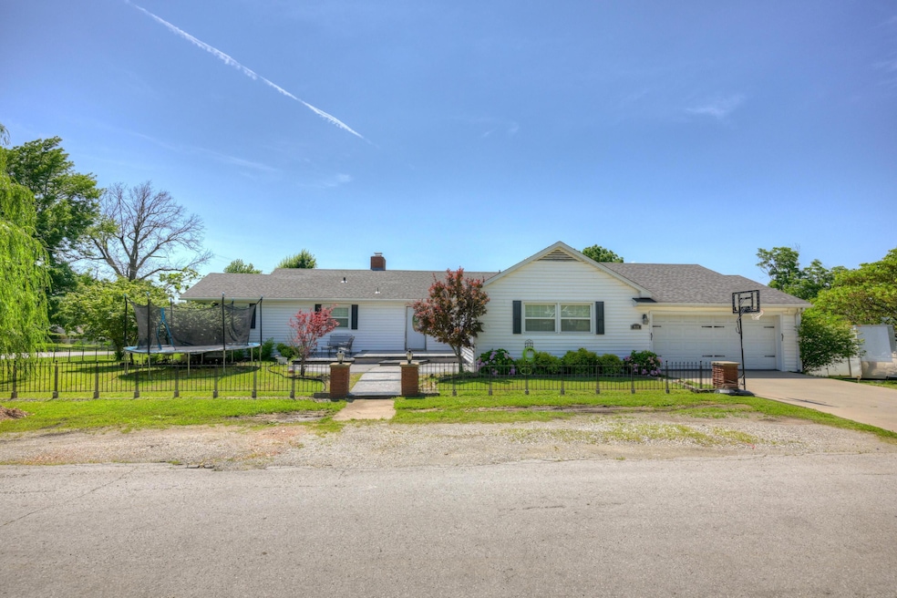 For Sale $234,900 • Co-Listing Agent