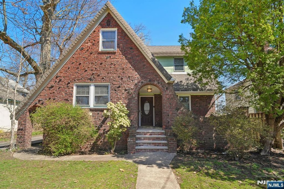 451 Sagamore Ave, Teaneck, NJ 07666 - photo 1