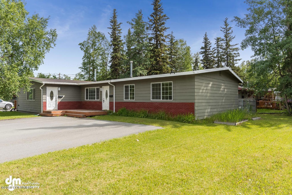 Exterior_4058-SMALL
