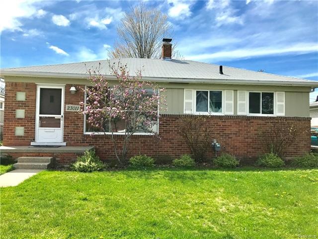 23011 Norwood St, Oak Park, MI 48237 - photo 1