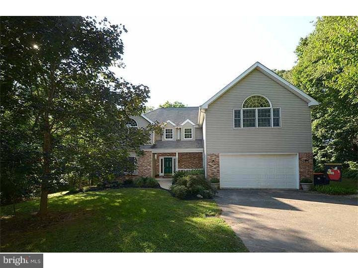 880 Troxel Rd, Lansdale, PA 19446 - photo 1