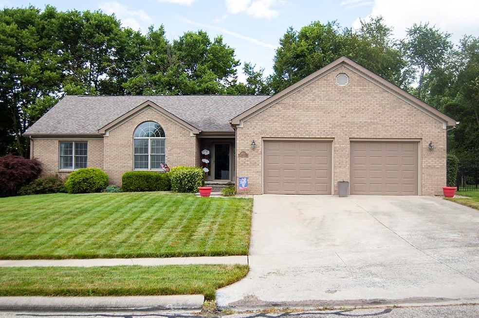 3850 Misty Dr, Columbus, IN 47203 - photo 1