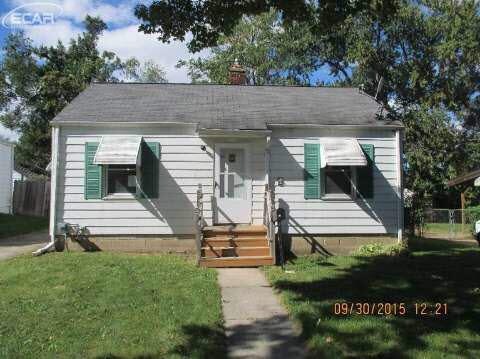 944 Hubbard Ave, Flint, MI 48503 - photo 1