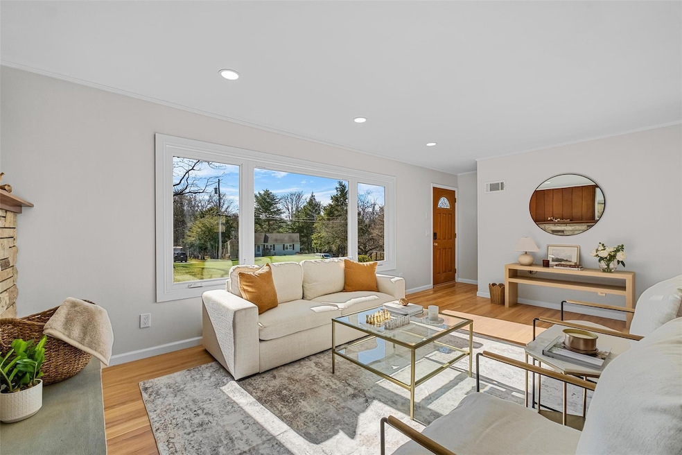 21 Colburn Dr, Poughkeepsie, NY 12603 - photo 1