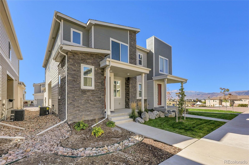 Under Contract $399,999 • Co-Listing Agent