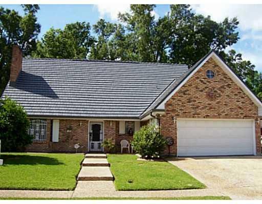 2833 Villa Dr, Marrero, LA 70072 - photo 1