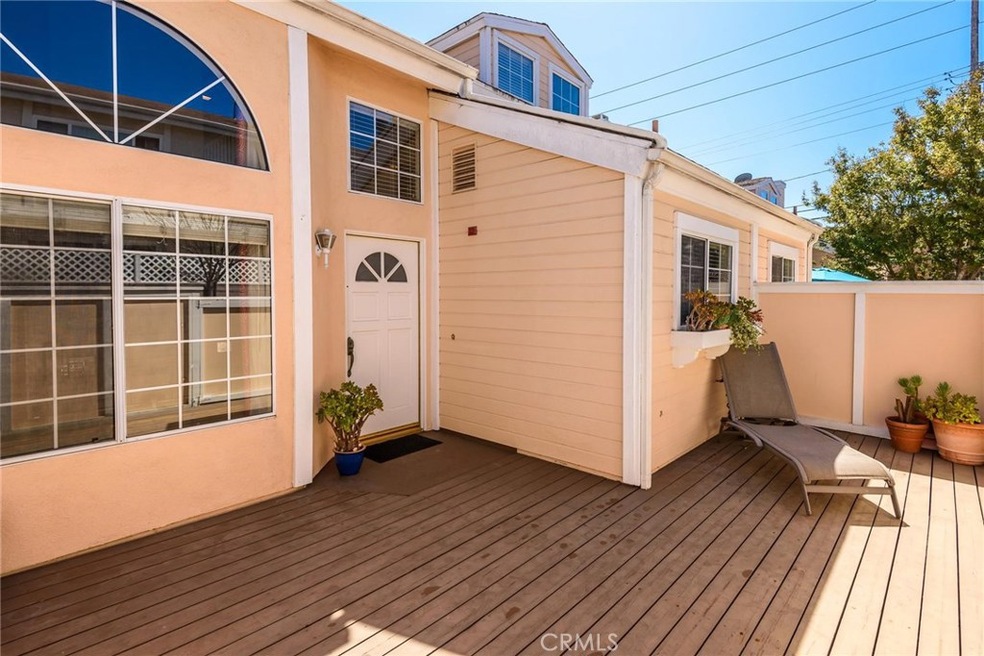 2217 Vanderbilt Ln unit 4, Redondo Beach, CA 90278 - photo 1