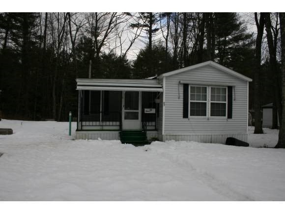 33 Old Cart Rd, Raymond, NH 03077 - photo 1