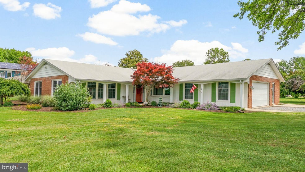 229 Queen Anne Club Dr, Stevensville, MD 21666 - photo 1