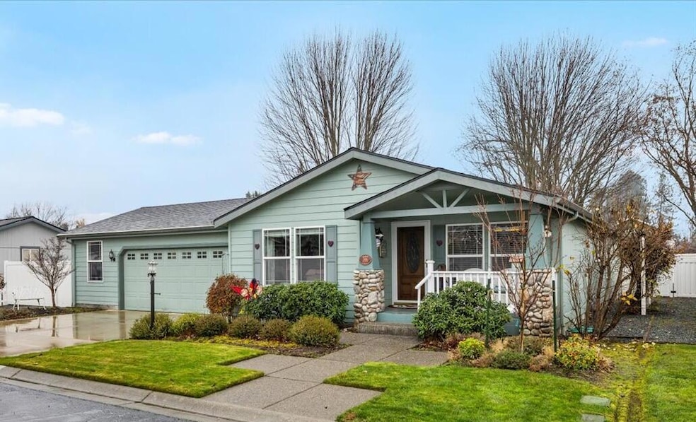 366 Marian Ave unit 39, Central Point, OR 97502 - photo 1