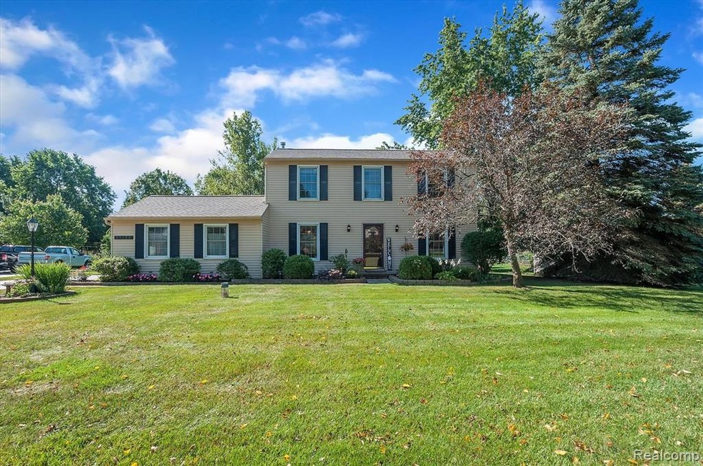 04-59459-Albert-Ln-WindowStill-Real-Estate-Photogr