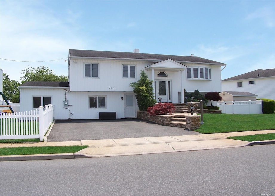 Sold $819,000 • Co-Listing Agent