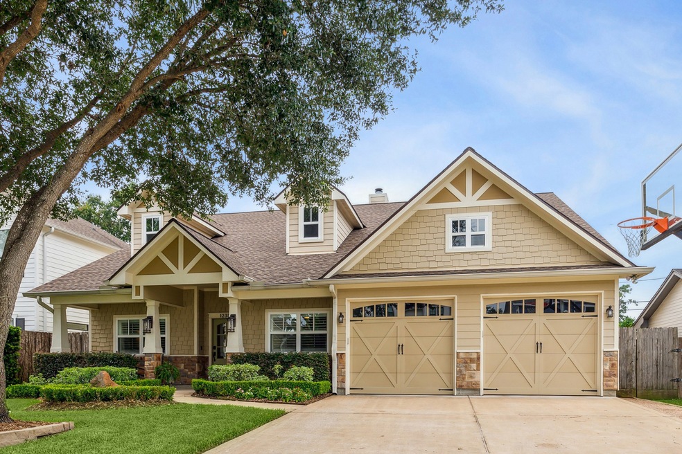 1235 Richelieu Ln, Houston, TX 77018 - photo 1