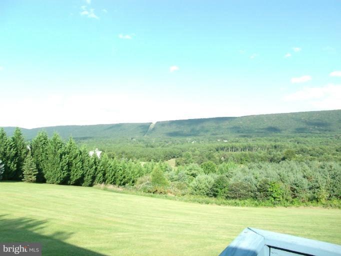 4307 Highland Ridge Rd, Berkeley Springs, WV 25411 - photo 1