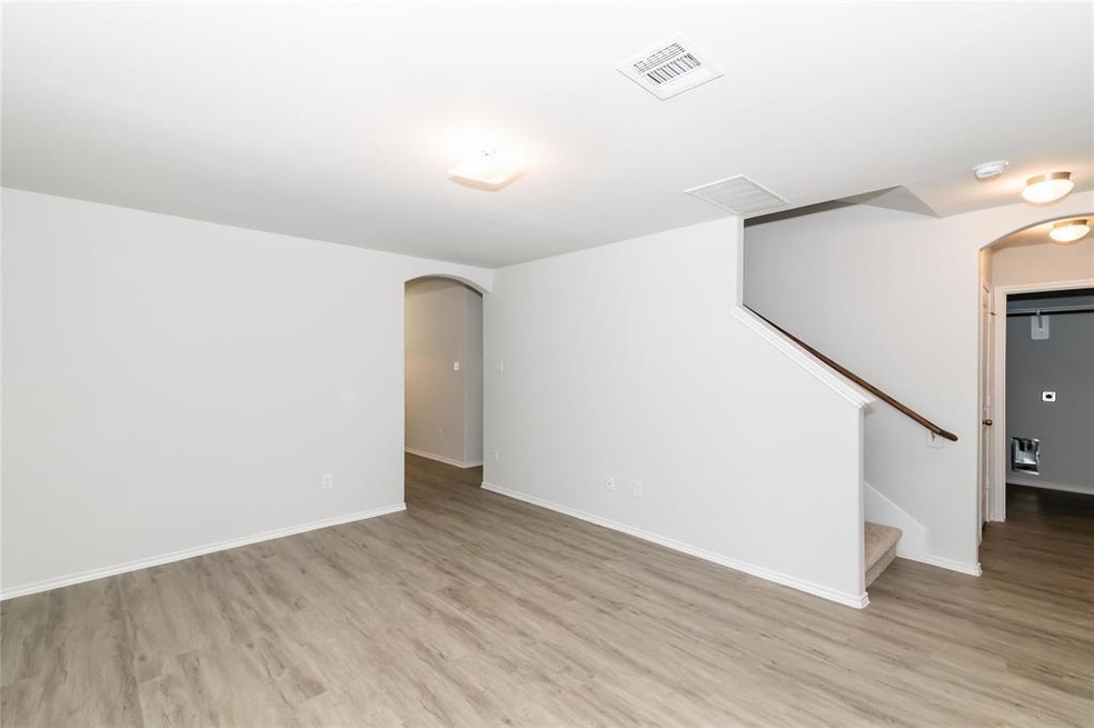 3603 Joshua Dr, Ennis, TX 75119 - photo 1