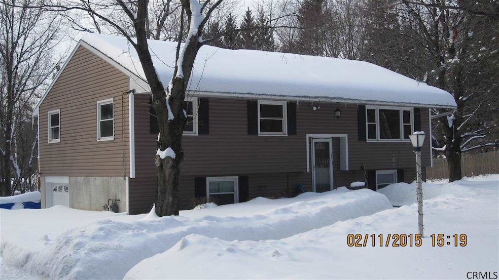 148 Lapp Rd, Clifton Park, NY 12065 - photo 1