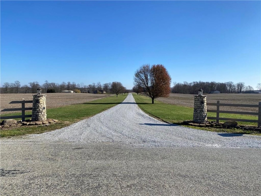 15037 Riebolt Rd, Rushville, IN 46173 - photo 1