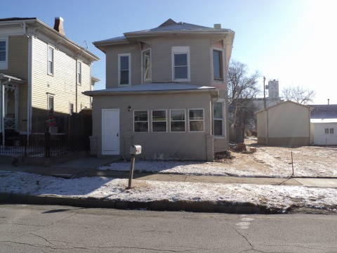 104 S 7th St.