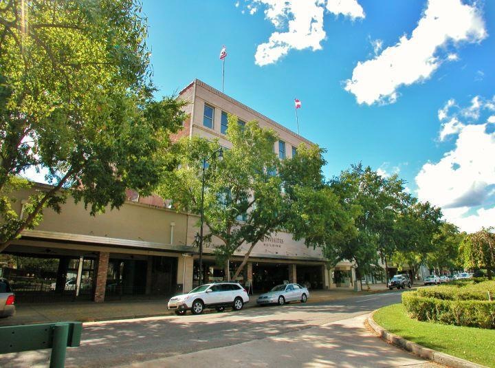 Front Streetscape