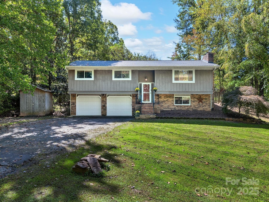 20 N Westview Ct, Fletcher, NC 28732 - photo 1