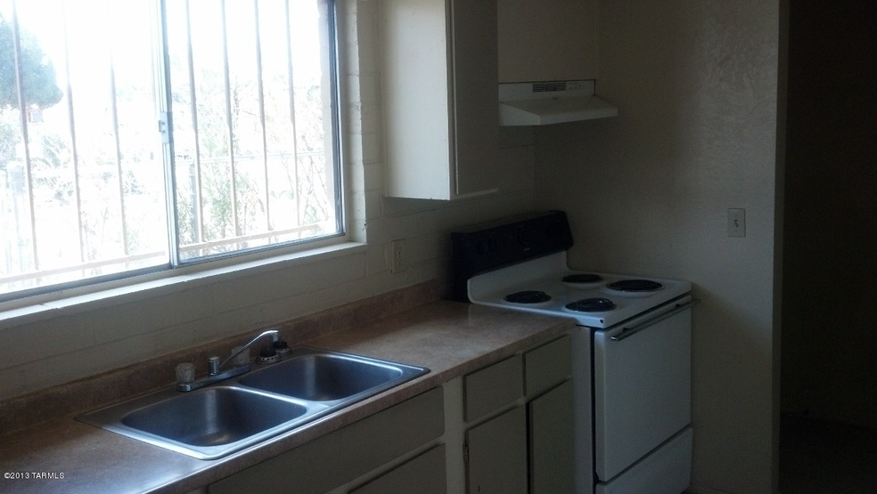 1852 S Norris Ave, Tucson, AZ 85713 - photo 1