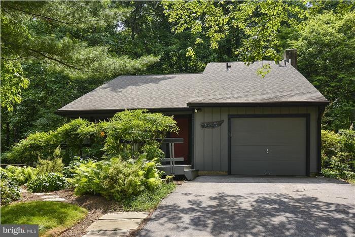 11640 Brandy Hall Ln, North Potomac, MD 20878 - photo 1