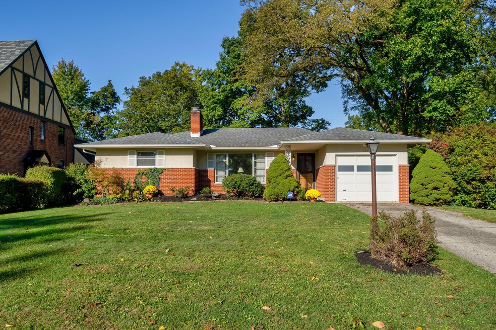 133 S Kellner Rd_MLS_01