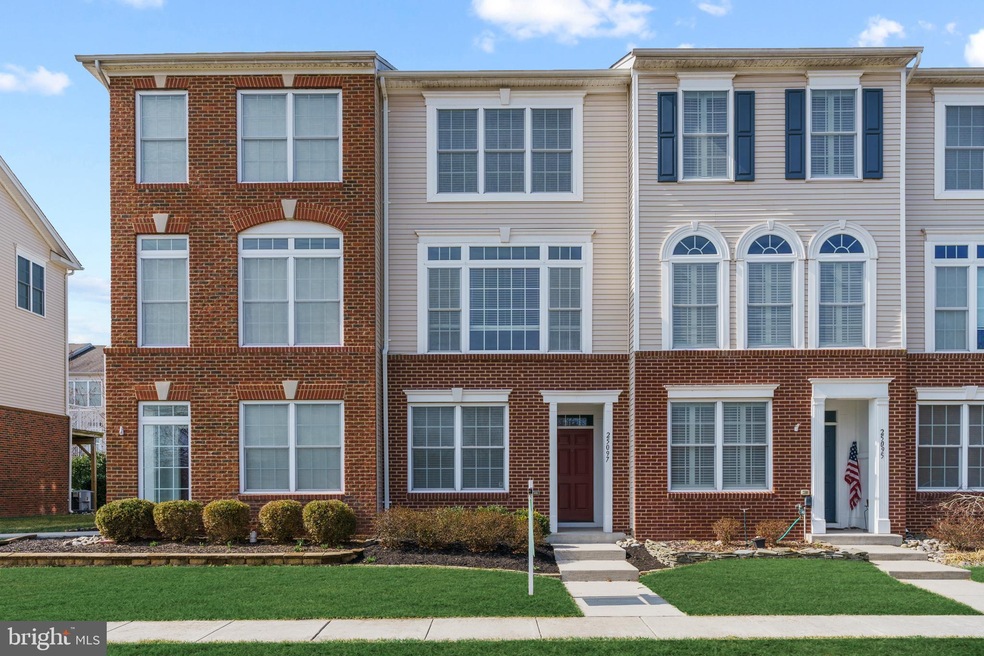 25097 Gunnery Square, Chantilly, VA 20152 - photo 1
