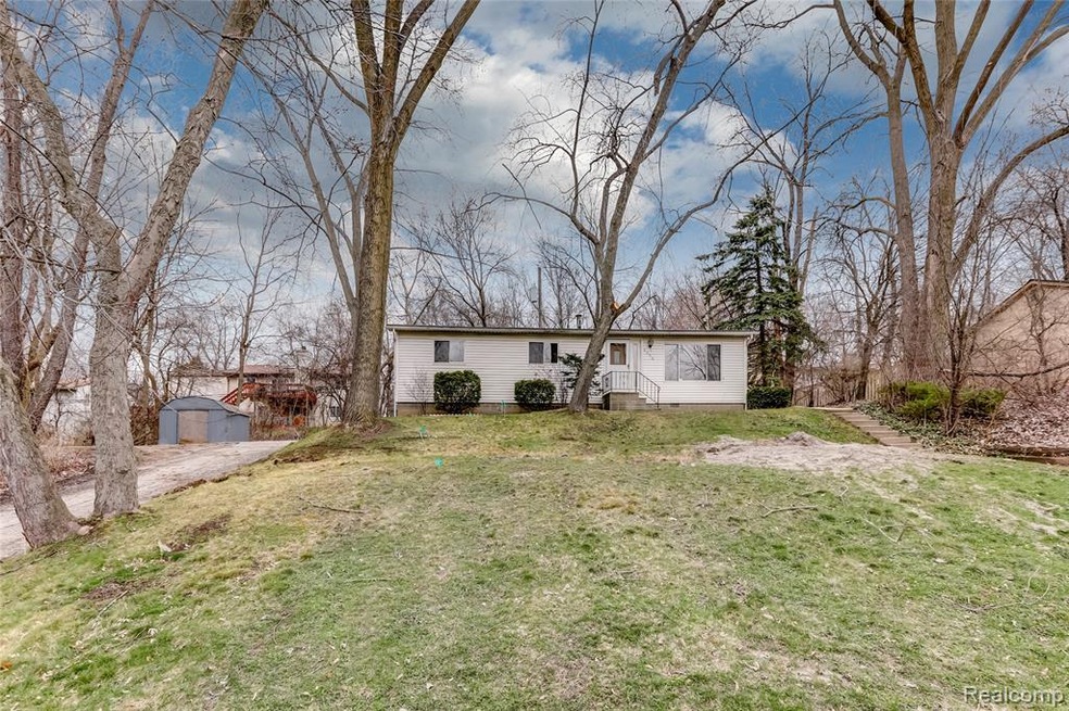 6656 Dandison Boulevard, West Bloomfield Township,