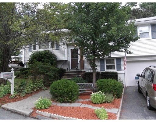 33 Acropolis Rd, Lowell, MA 01854 - photo 1