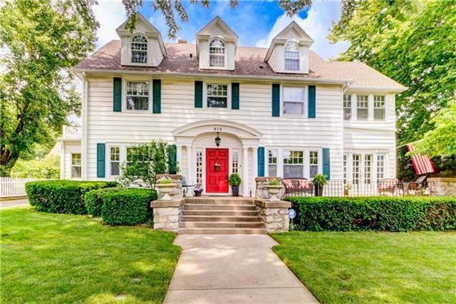 Exceptional Classic Country Club Colonial