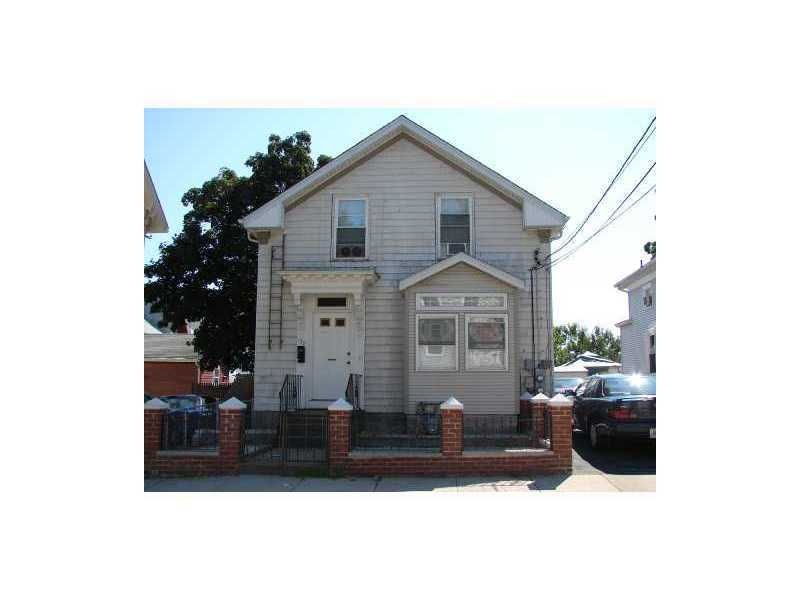 130 Garden St, Pawtucket, RI 02860 - photo 1