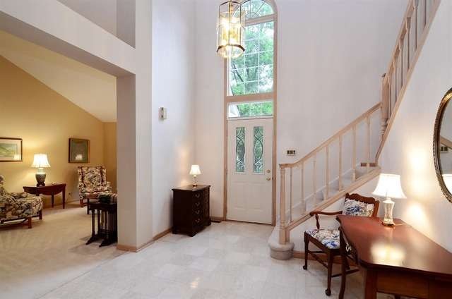 102 Harvard Ct unit 28LI10, Glenview, IL 60026 - photo 1