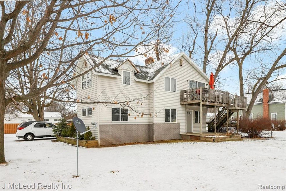 832 W Huron Ave Vassar -1.jpg