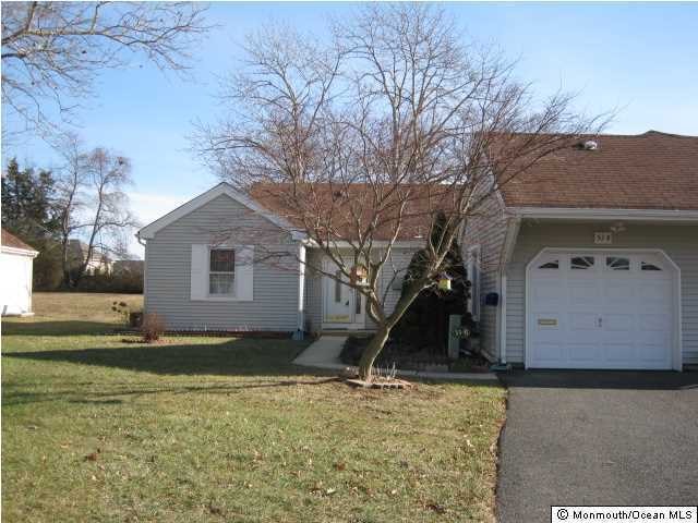 53 Corso Italia unit B, Freehold, NJ 07728 - photo 1