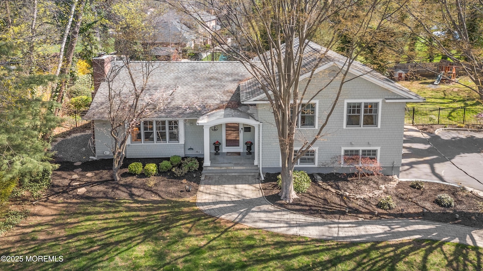 Sold $995,000 • Co-Listing Agent