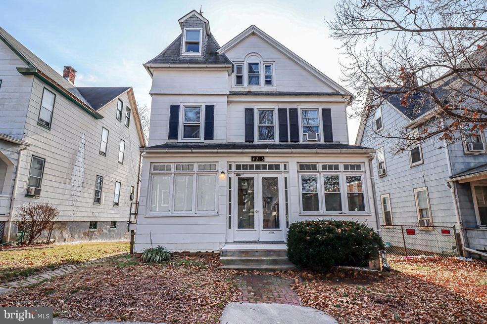 4215 Connecticut Ave, Baltimore, MD 21229 - photo 1