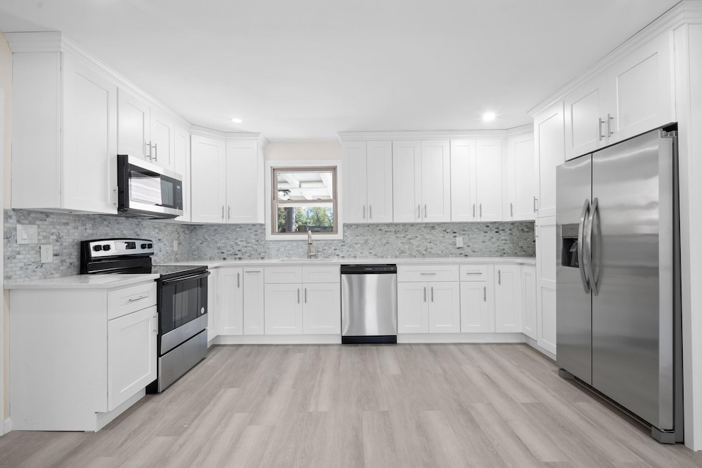 Pending $679,000 • Co-Listing Agent