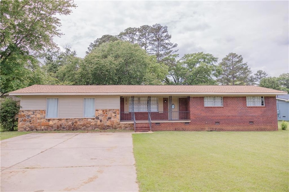 2401 11th Ave, Valley, AL 36854 - photo 1