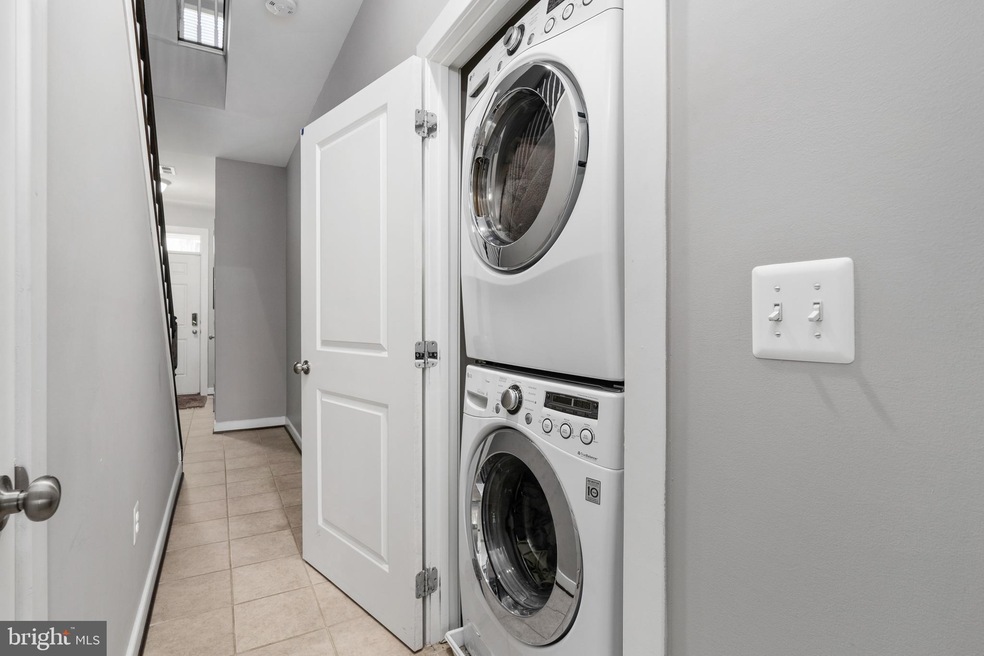 217 Shamrock Dr unit 3128, Stafford, VA 22556 - photo 1