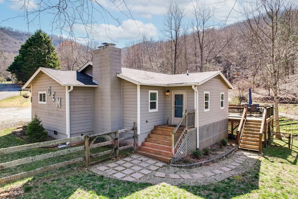 1265 Mason Branch Rd, Franklin, NC 28734 | MLS# 26036130