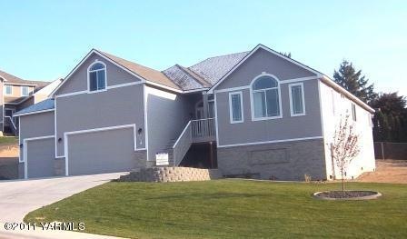 1803 S. 76th