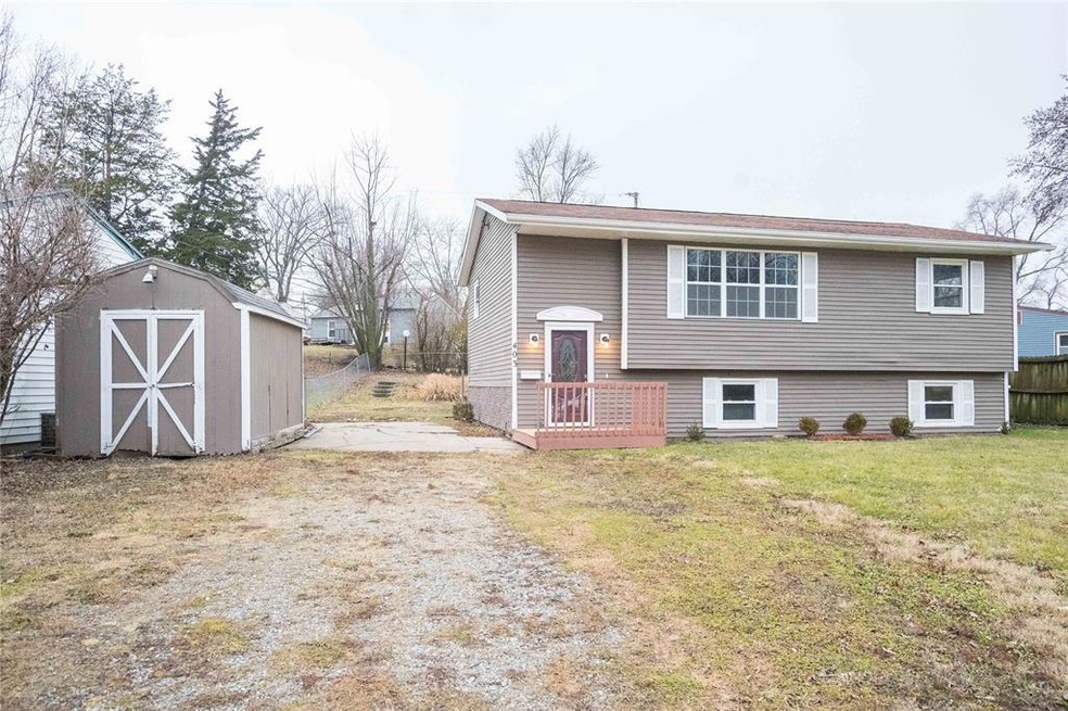 403 E 27th St S, Newton, IA 50208 - photo 1