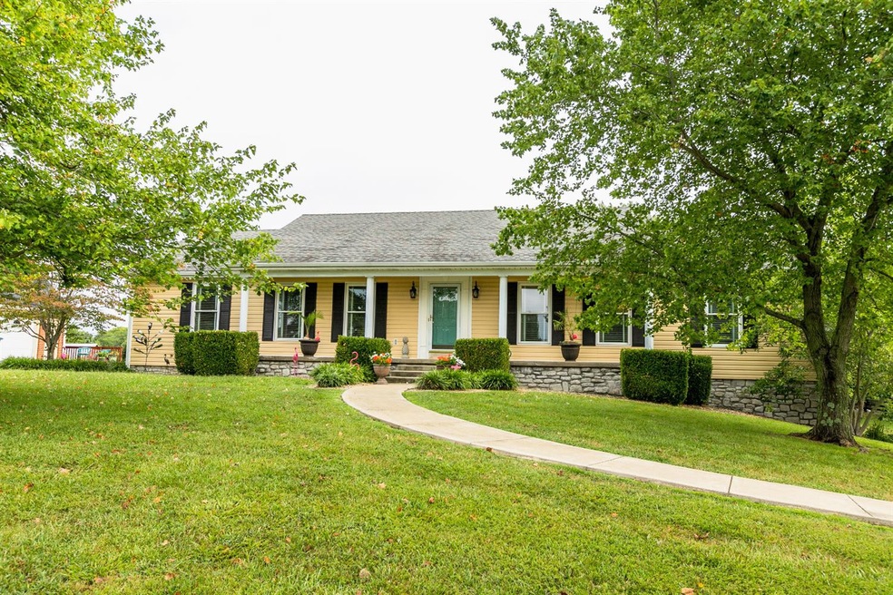 551 Chesapeake Dr, Harrodsburg, KY 40330 - photo 1