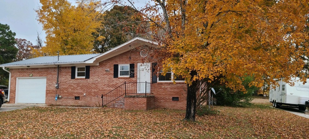 324 Walker St, Manchester, TN 37355 - photo 1