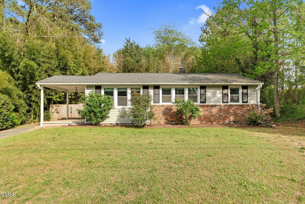 3332 Apache Drive-1