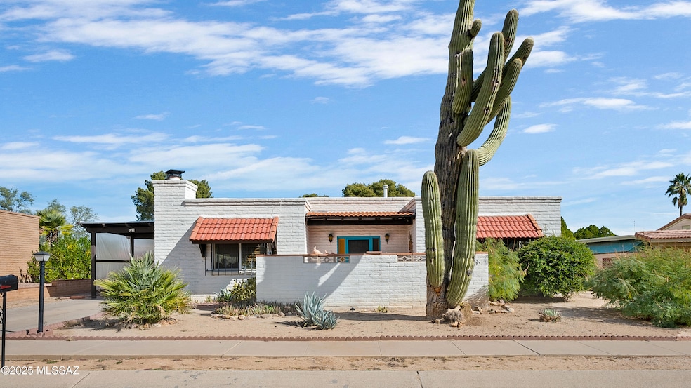 991 S La Bellota, Green Valley, AZ 85614 - photo 1