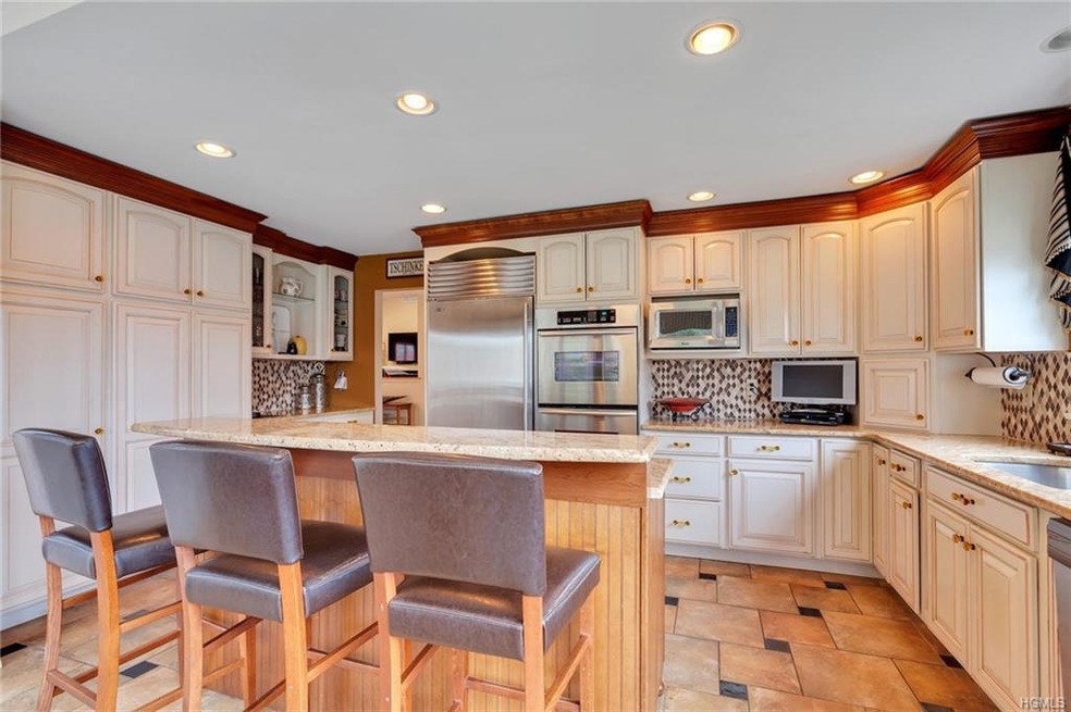 139 Roselawn Rd, Highland Mills, NY 10930 - photo 1