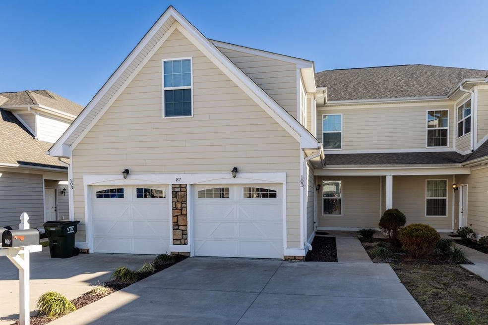 57 Windgate Cir unit 103, Fishersville, VA 22939 - photo 1