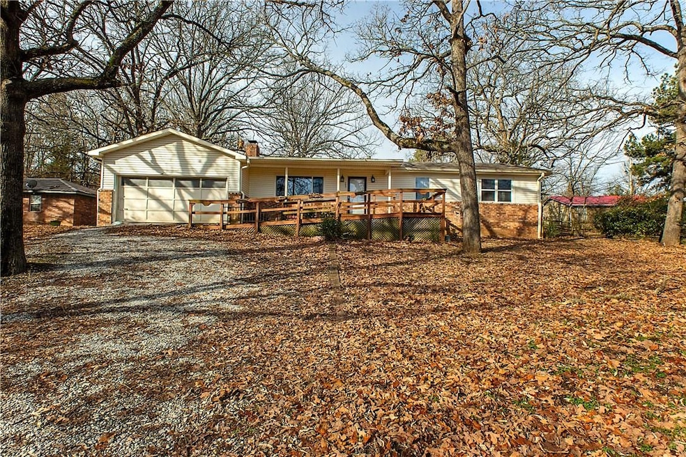 205 Oneal Ln, Elkins, AR 72727 - photo 1